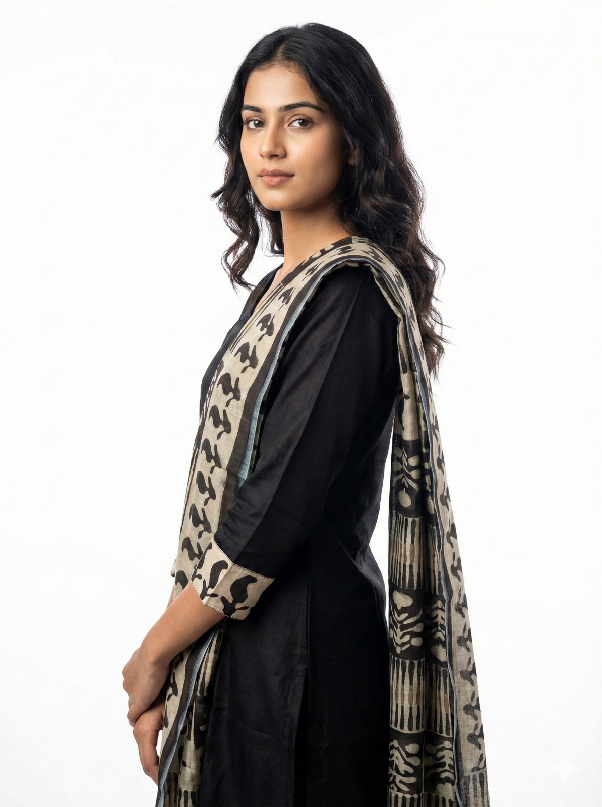 black duppata sets1 Aabroo - Duppata Set with Farsi Salwar - Image 3